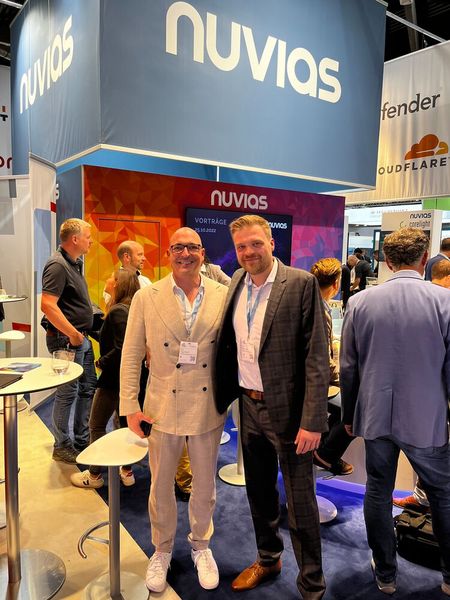 Ob (l.) Helge Scherff und Thomas Henk, Nuvias, heute auf der Standparty was kochen? (Bild: Vogel IT-Medien GmbH)