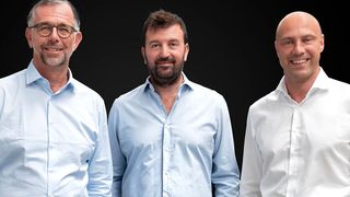 Italianpack wird neue Business Unit bei Multivac (v.l.): Christian Traumann (geschäftsführender Direktor Multivac), Tomasco Petrini (CEO Italianpack) und Dr. Tobias Richter (Chief Sales Officer Multivac). (Bild: Multivac)