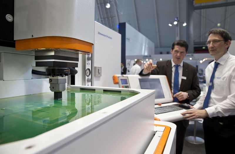 Moulding Expo 2015: Erodiermaschine der Fa. GF Machining Solutions GmbH am Stand 8B49 in Halle 8 (Bild: Landesmesse Stuttgart GmbH / Uli Regenscheit)