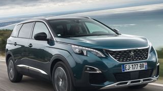 Der neue Peugeot 5008 kommt als Hochbeiner daher. (Peugeot)