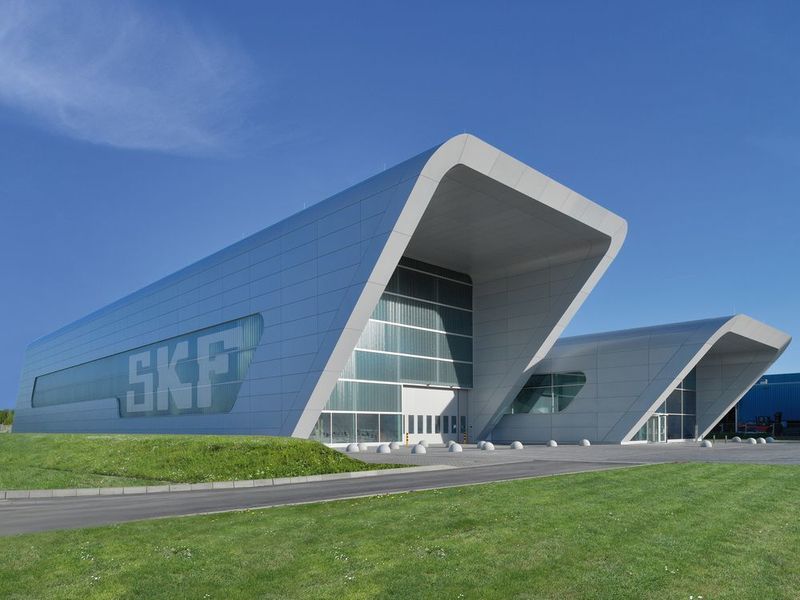 Das Sven Wingquist Test Center von SKF in Schweinfurt belegt 5200 Quadratmeter Grundrissfläche. Verbaut wurden 1650 Kubikmeter Beton und 700 Tonnen Stahl. (SKF GmbH)
