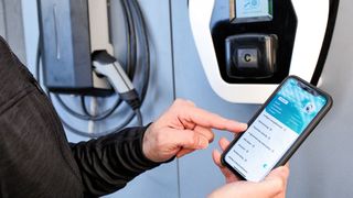 Der ADAC hat Wallboxen von Autoherstellern getestet. (Bild: ADAC / Ralph Wagner)