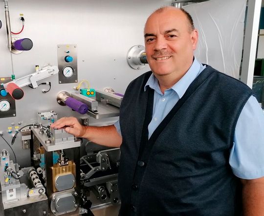 Rolf Grün war erstaunt, dass sich die hohen Anforderungen des Kunden so schnell lösen ließen.(Bild:  Grün & Köder)