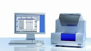 Abb. 1: Das QIAxcel-System minimiert die manuellen Schritte der Gelelektrophorese.  (Bild: Qiagen)
