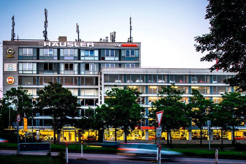 Seit einem Jahr setzt auch Häusler im Münchner Hauptbetrieb ein Callcenter-Konzept um, wonach die Kommunikationskanäle nach außen wie nach innen bei einer neuen Abteilung gebündelt werden.  (© Diana Bruhn)