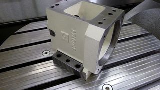 Bild 1: Typischer Werkstückmix im 
Maschinenbau: Kupplungsgehäuse...  (Bild: Hedelius)