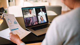 Wer noch dieses Jahr neue Hard- oder Software für die Mitarbeiter anschafft, kann diese komplett steuerlich absetzen.  (©Jacob Lund - stock.adobe.com)