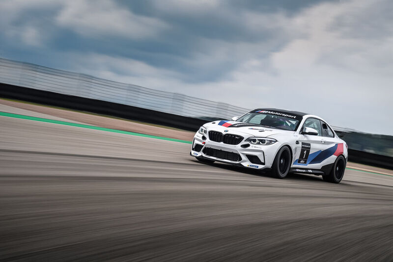 Der BMW M2 CS Racing ist ein waschechter Rennwagen für die Rundstrecke. (Bild: BMW)