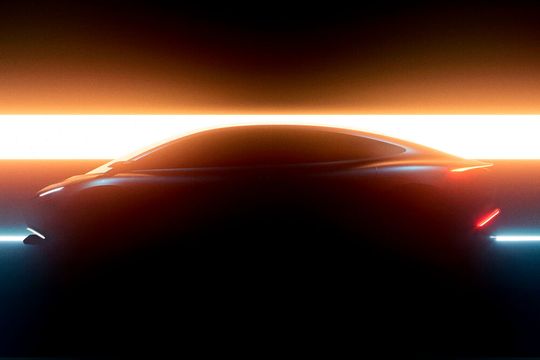 Das Heck des Crossover ist coupéhaft gestaltet.(Bild:  Aehra)