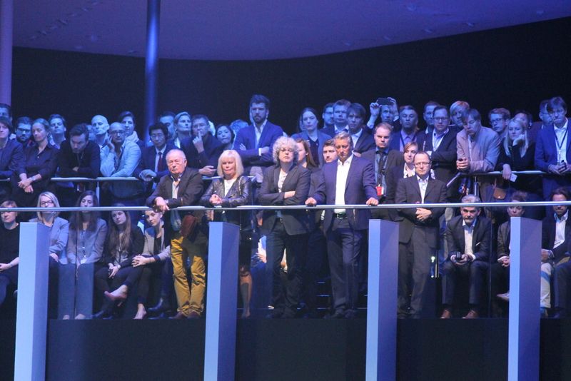 Mercedes-Benz is setting benchmarks in automotive fascination and innovative power with five world premieres at the IAA 2015. The press conference is certainly the biggest and most powerful event during the press days with an amazing band and heaps and heaps of international journalists present. (Source: Schulz)