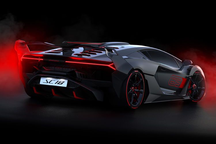 Der SC18 liegt nur noch 11 Zentimeter über der Straße.  (Bild: Lamborghini)