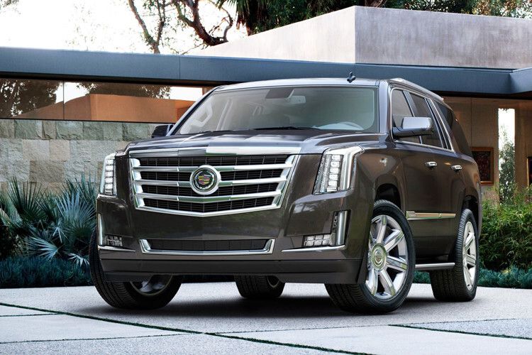 Der Escalade ist in Abmessungen, Platzangebot und Motorleistung ein durch und durch amerikanisches SUV. Trotzdem kommt er Ende 2014 auch nach Europa. (Foto: Cadillac)