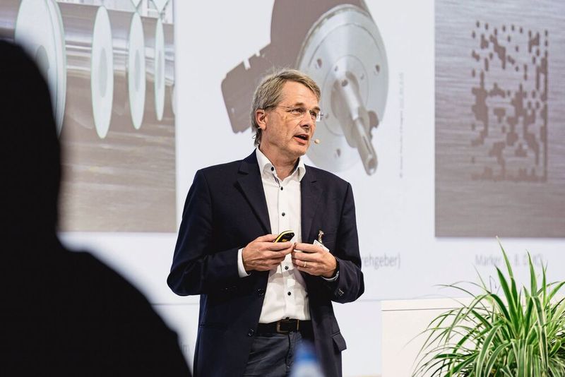 Impressionen der Fachtagung „Mehr Effizienz im Presswerk“ 2025 in Würzburg. (Bild: Stefan Bausewein)