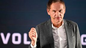 VW-Konzernchef Oliver Blume macht klar, wie ernst die Lage bei Volkswagen derzeit ist. Nicht zuletzt stehen ab morgen gleich mehrere außerordentliche Betriebsversammlungen in verschiedenen VW-Werken an. Es gehe sozusagen „um die Wurst“! Alle müssten jetzt ran ... (Bild: Joh. Neudecker / dpa)