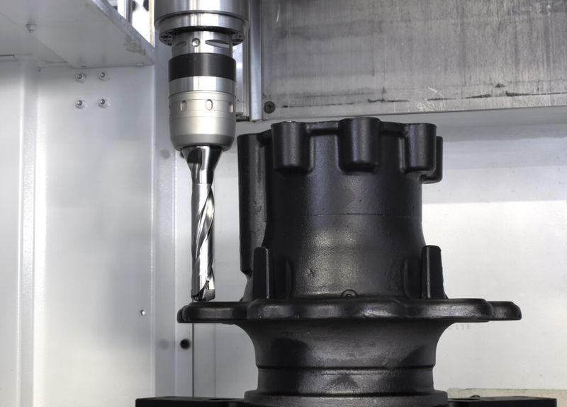 Auf dem Drehzentrum kann auch gebohrt werden. (Bild: Maus)