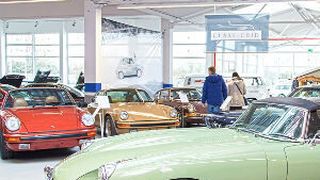 Bei der ersten Classicbid des Jahres kamen 20 Young- und Oldtimer unter den Hammer. (Foto: Classicbid)