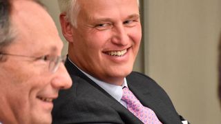 Der Familienunternehmer Carl Martin Welcker (Mitte) ist von der Mitgliederversammlung des Verbands Deutscher Maschinen- und 
Anlagenbau (VDMA) in Berlin zum neuen VDMA-Präsidenten gewählt worden.  (VDMA e.V.)