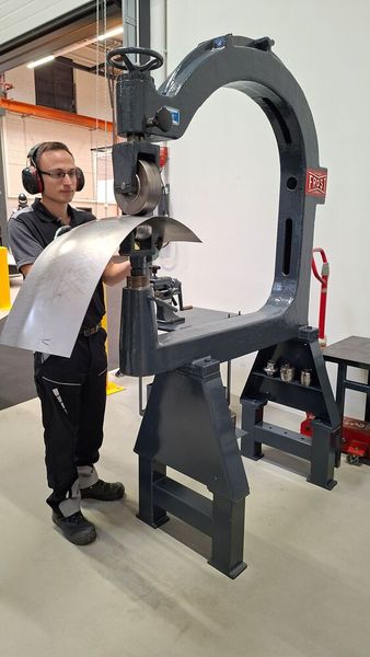 Von einem English-Wheel (englischem Rad) ganz zu schweigen. (Bild: Dominsky – VCG)
