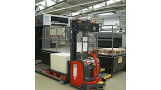 Das Lagerverwaltungssystem dokumentiert detailgetreu den Weg, den die Paletten mit dem fahrerlosen Transportsystem zurücklegen. Bild: Colordruck Baiersbronn (Archiv: Vogel Business Media)