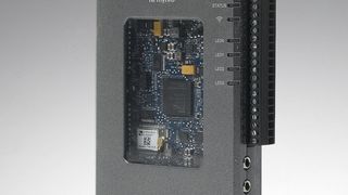 National Instruments stellt NI myRIO vor, eine Embedded-Hardware, die Studenten dabei unterstützt, reale komplexe technische Systeme schneller und kostengünstiger zu entwickeln. (National Instruments)