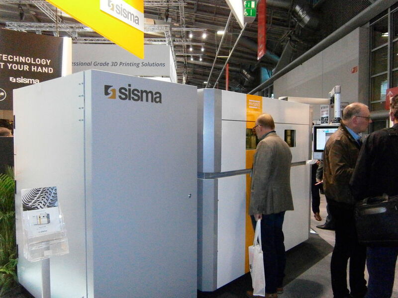 Sisma-System in Action auf der Formnext. (Peter Königsreuther)