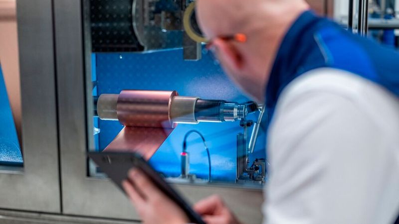 In the joint Insight research project, BMW and the University of Zagreb are developing practical AI models to optimize battery cell production.(Image: BMW)