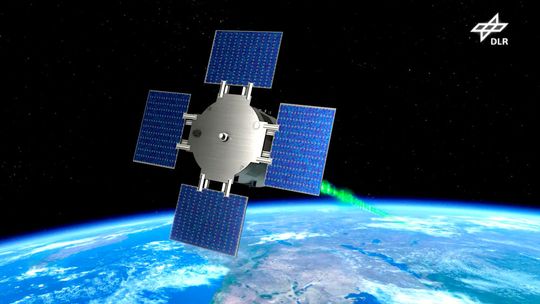 Mit dem Satellit Eu:CROPIS will die DLR zwei Gewächshäuser im All unter Mond- und Marsbedingungen betreiben lassen. Vorher sind allerdings ausführliche Tests notwendig. Mit dem Satellit Eu:CROPIS will die DLR zwei Gewächshäuser im All unter Mond- und Marsbedingungen betreiben lassen. Vorher sind allerdings ausführliche Tests notwendig.