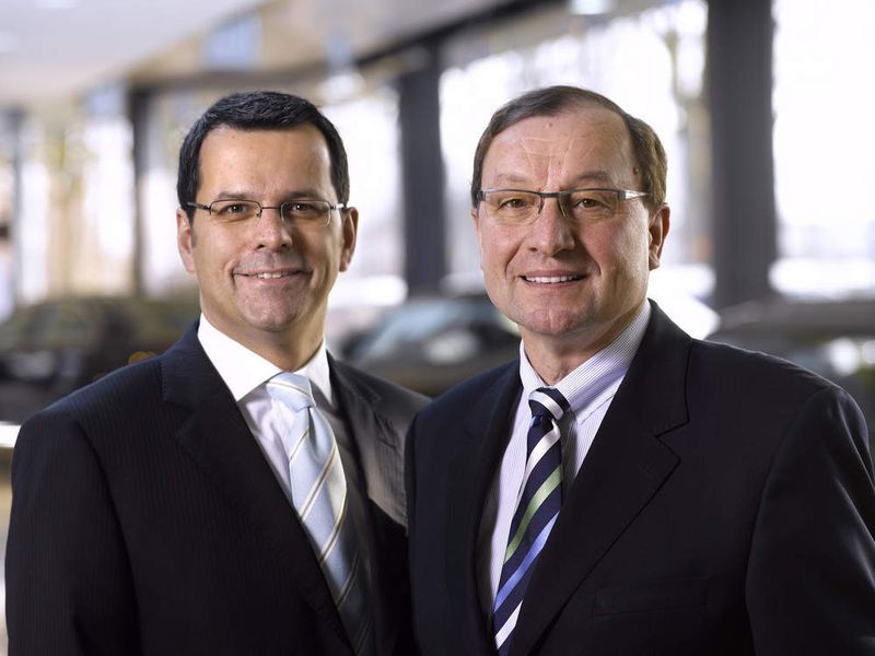 Thomas Spiegelhalter (links) ist Geschäftsführer für  die Ressorts Vertrieb und Service. Winfried Hötte ist Geschäftsführer für Finanzen, Personal und Tochtergesellschaften. Fotos: Wilhelm Burg Gruppe (Archiv: Vogel Business Media)