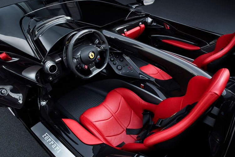 Was die exklusiven Fahrzeuge kosten, verrät Ferrari nicht. (Ferrari)