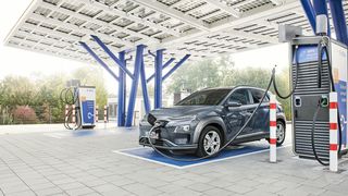 Ladesäulen die ab Juli 2023 gebaut werden, müssen Kartenzahluing ermöglichen. (EnBW)