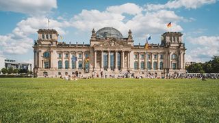 Statemens der Bundestagsfraktionen zu Digitalisierung, eGovernment und eHealth (hanohiki – stock.adobe.com)