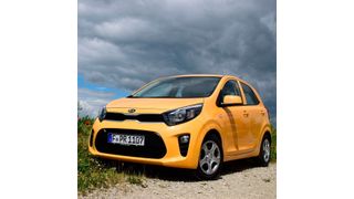 Der honiggelbe Metalliclack kostet 490 Euro extra. (Holz / »kfz-betrieb«)