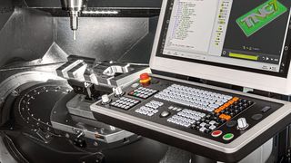 La TNC7 a subi une transformation complète, avec un matériel plus puissant et un écran HD anti-reflet de 24 pouces.  (Source : Heidenhain)