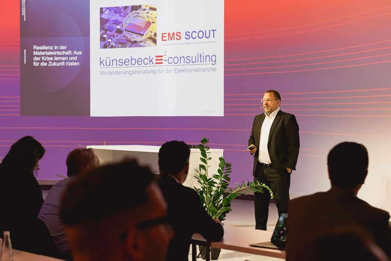 Der EMS-Tag 2024 in Würzburg bringt die Branche an einen Tisch, an dem Ideen und Lösungsansätze für Multikrisen diskutiert werden. (Bild: Stefan Bausewein)