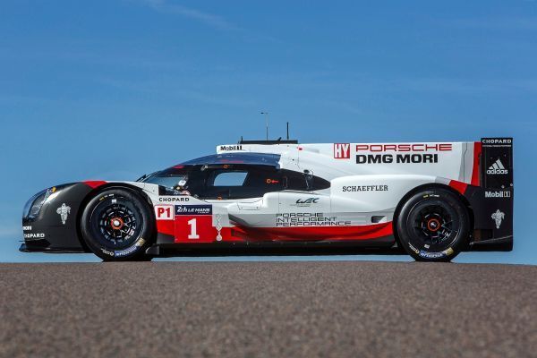 Etwa 60% der zurückgewonnenen Energie trägt das KERS (Kynetic Energy Recovery System) der Vorderachsbremsen bei. 40% liefert die Abgasenergierückgewinnung (AER).  (Porsche)