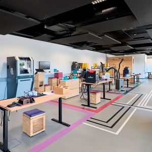 Bei Fill werden die Manufactor-Technologien in der unternehmenseigenen Next World Factory, einem Ausbildungs- und Lernzentrum, getestet(Bild:  Fill)