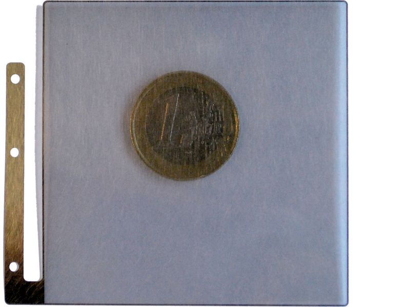 Bild 2: Aufgrund der Perforation sind die Elektroden des Stapelaktors leicht transparent.  (Bild: Fraunhofer LBF)