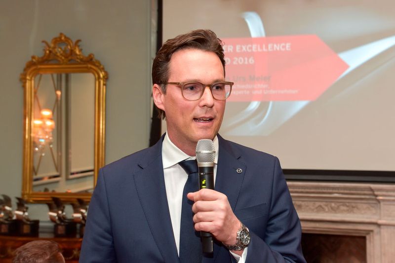 Mazda-Deutschland-Geschäftsführer Bernhard Kaplan begrüßte die Händler in Hamburg. (Dedic Fotografie / Alexander Dedic)