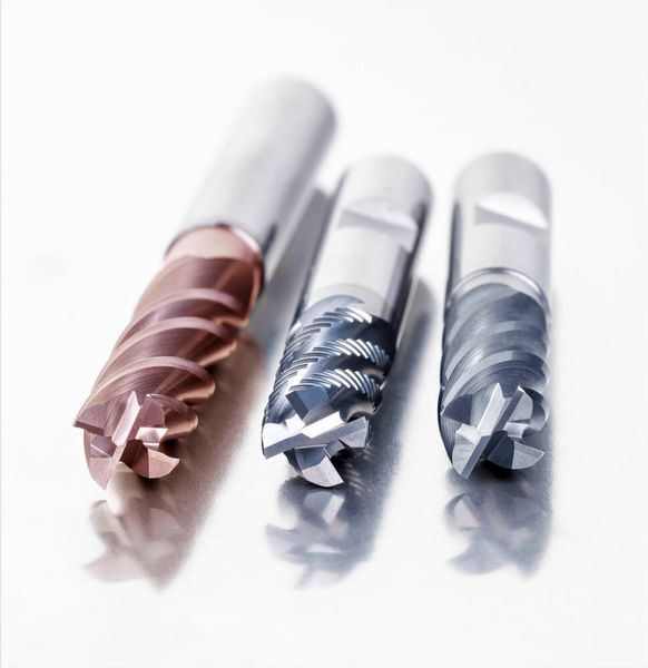 S722HB, S765HB und S768 heißt das Ergänzungs-Trio. Es hilft beim Nuten-, Tauch-, Kontur-, Rampen- und Kopierfräsen, sagt der Hersteller. Das Zerspanungsspiel geht bis hin zu Superlegierungen. (Dormer Pramet)