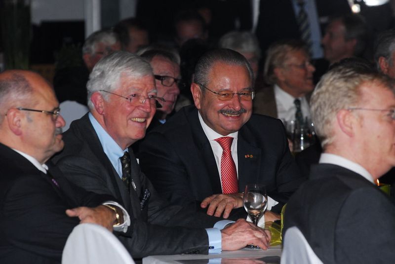 Guter Stimmung waren ZDK-Präsident Robert Rademacher und Jürgen Karpinski. (Archiv: Vogel Business Media)
