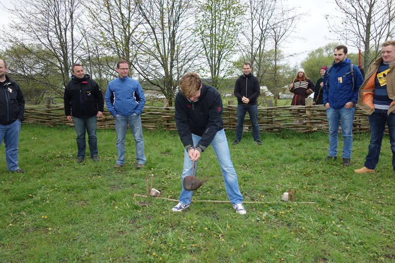Ronny Drexel, Microsoft übte sich in Schlappen übern Kopf werfen (IT-BUSINESS)