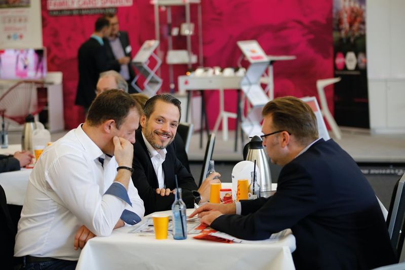 Thomas Sisterhenn und Andreas Dölker (Media Parts) im Gespräch mit Thorsten Brouwer (Eno) (Eno)