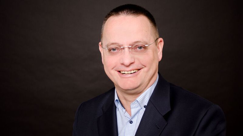 Experte Bert Grammel erklärt, wie sich Gebrauchtwagenprozesse mit KI effizienter gestalten lassen.  (Bild: Your Automotive Expert)