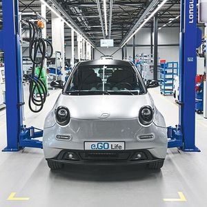 Um die Entwicklungskosten so niedrig wie möglich zu halten, verließ sich Hersteller E-Go Mobile stark auf die Lager der Automobilzulieferer.(Bild:  e.GO Mobile AG)
