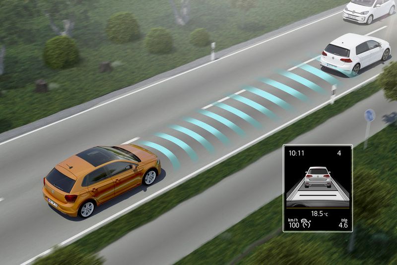 Das Arsenal an optionalen Assistenten ist umfangreich.  (VW)