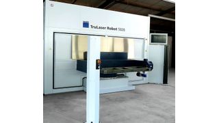 Der Spezialist für industrielle Blechverarbeitung mit Sitz in Hofstetten im Kinzigtal investierte in den letzten drei Jahren rund 3,3 Mio. Euro in neue leistungsstarke Produktionsmaschinen und Erweiterung des Firmengebäudes. (Bild: Neumaier)