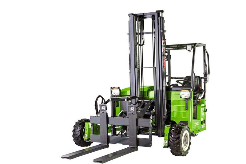 Vollelektrischer Mitnahmestapler „MOFFETT E4-25.3NX“. (Cargotec)
