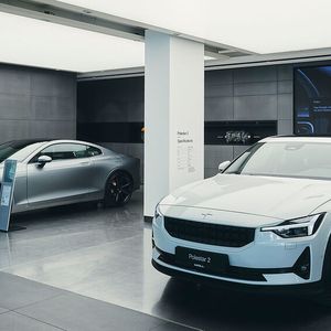 Der Düsseldorfer Store der schwedischen Performance-Marke ist 350 Quadratmeter groß.(Bild:  Polestar)