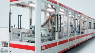 Die Anlage montiert die neue Schaltergeneration C14 von Bernstein in unterschiedlichen Varianten vollautomatisch. (Harting)