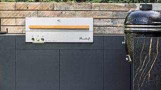 Bei Openair Kitchen ist der Name Programm. Die nächste Grillsaison kann kommen. (Bild: Openair Kitchen)